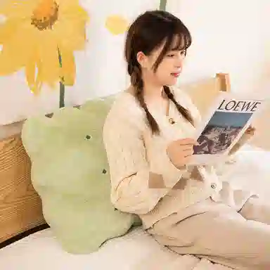 雄俊 创意冰淇淋蛋糕零食靠背 玩偶 毛绒公仔