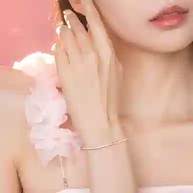 S925