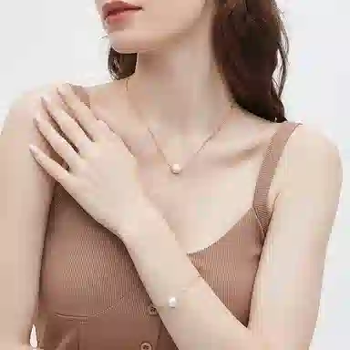 S925