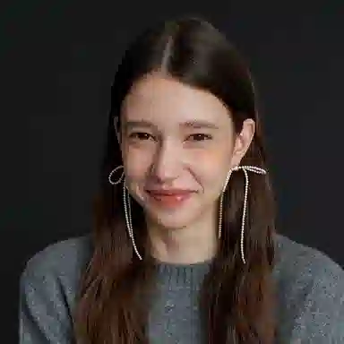 S925