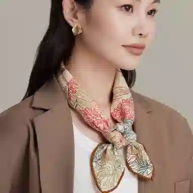 上海故事 双面提花中方巾保暖蓄热轻盈滑爽光泽柔和舒适透气抗皱耐磨多色选择礼盒包装 绵羊毛 丝巾 女款