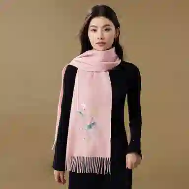 上海故事 锦绣荷韵精美刺绣加厚保暖柔软不扎 绵羊毛 绒线围巾 女款