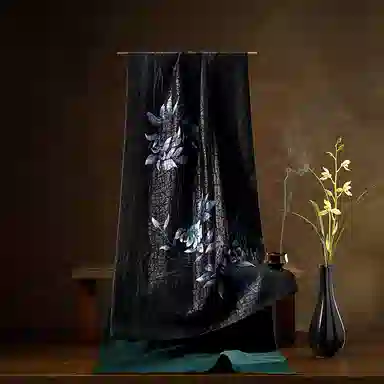 上海故事 【专柜同款】手工彩绘香云纱高贵优雅 桑蚕丝 丝巾 女款