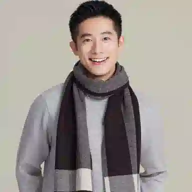 上海故事 风华正茂针织工艺亲肤保暖纤维细腻柔软顺滑简约时尚舒适高级感多色选择 绵羊毛 绒线围巾 男款