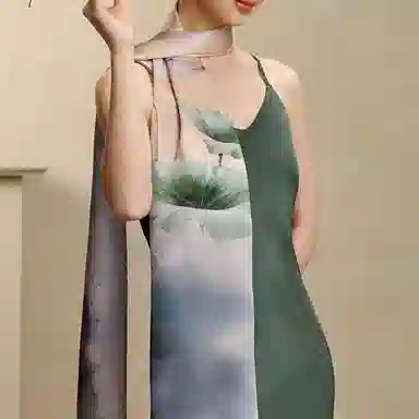 上海故事 桑蚕丝亲肤柔软真丝印花长巾披肩舒适透气妈妈款礼盒包装 丝巾 男女同款情侣款