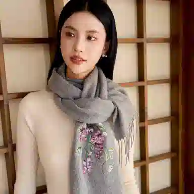 上海故事 紫藤盛开双面刺绣工艺亲肤保暖舒适百搭新中式多色选择礼盒包装 绒线围巾 女款