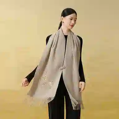 上海故事 刺绣珠绣盘精致柔软优雅扣两用 绵羊毛 绒线围巾 女款