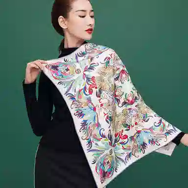 故宫联名 上海故事 方巾双面同色印花垂坠顺滑柔软亲肤纯手工卷边工艺礼盒包装 桑蚕丝 丝巾 女款