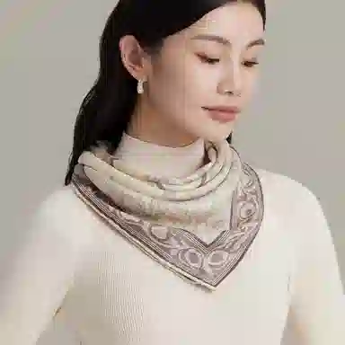 上海故事 双面提花中方巾保暖蓄热轻盈滑爽光泽柔和舒适透气抗皱耐磨多色选择礼盒包装 绵羊毛 丝巾 女款