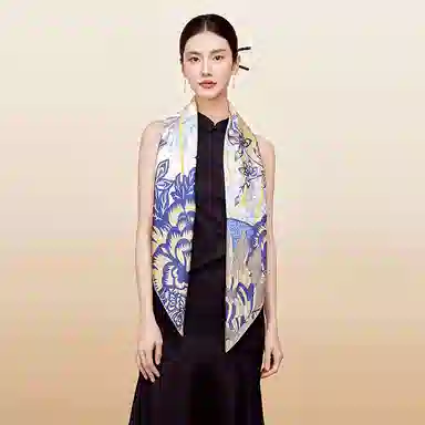 故宫联名 上海故事 大方巾双面印花柔滑细腻轻盈透气礼盒包装 丝巾 女款