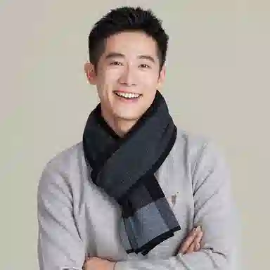 上海故事 风华正茂针织工艺亲肤保暖纤维细腻柔软顺滑简约时尚舒适高级感多色选择 绵羊毛 绒线围巾 男款