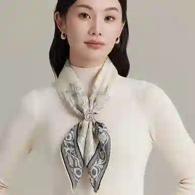 上海故事 双面提花中方巾保暖蓄热轻盈滑爽光泽柔和舒适透气抗皱耐磨多色选择礼盒包装 绵羊毛 丝巾 女款