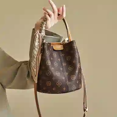 Aokang Classic Vintage Shoulder Bag Small Coffee Ivory