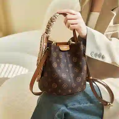 Aokang Classic Vintage Shoulder Bag Small Coffee Ivory