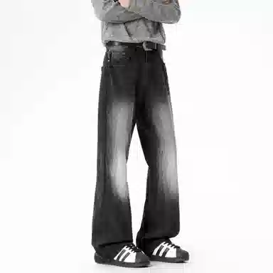 TOM ADAM