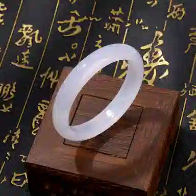 百利金 紫罗兰冰种 精致大气甜美 细腻 小众设计森系素雅淡紫美人镯 玉髓 玉石手镯 男女同款情侣款