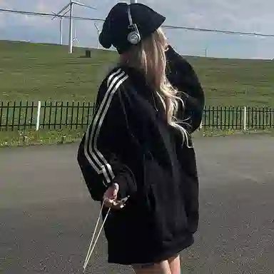 虫小绿 美式复古拼接撞色刺绣情侣半领运动卫衣 男女同款