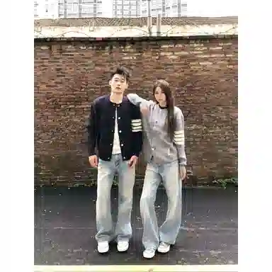 半空山 美式复古经典条纹四条杠撞色设计简约舒适亲肤不扎肉松弛慵懒老钱风潮流宽松休闲时尚百搭内搭外穿两用针织衫 男女同款