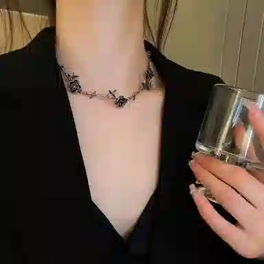 KING OF BLING Necklace