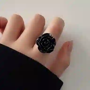 KING OF BLING Rose Adjustable Ring