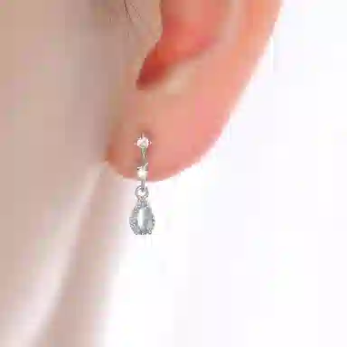 尚先生 冷淡风轻奢小众高级感 浅蓝水滴甜酷辣妹风闪耀波光粼粼 合金 耳钉 男女同款情侣款