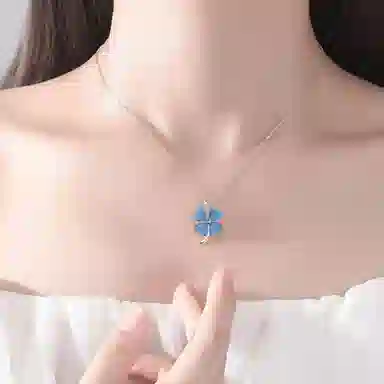 【幸运女神 I 请你发财！】 克兰茜 四叶草系列 浪漫精致甜美锁骨链 简约气质优雅心动日常百搭可调节手饰 玻璃猫眼 项链 女款