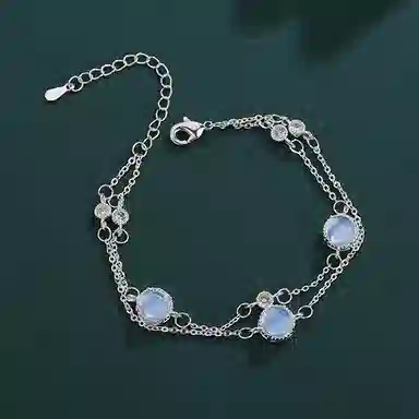 克兰茜 在逃公主 星河逐梦轻奢链 小众简约高级感双层叠戴设计 个性时尚精致经典百搭气质优雅 精美礼盒 可调节 好运 琉璃 玉石手链 女款