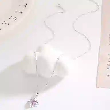925