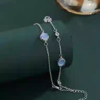 克兰茜 在逃公主 星河逐梦轻奢链 小众简约高级感双层叠戴设计 个性时尚精致经典百搭气质优雅 精美礼盒 可调节 好运 琉璃 玉石手链 女款