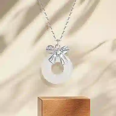 【高品质 I 附证书】 克兰茜 诸事顺遂新中式国风清冷感平安扣蝴蝶结小众设计高级感锁骨链 精致百搭轻奢气质好运 玉髓 项链 女款