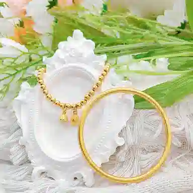 重庆金店 两世欢莲蓬 国潮新中式轻奢精致小众设计高级感古法叠戴和和美美素圈圆珠串珠手饰 合金 手镯 通用