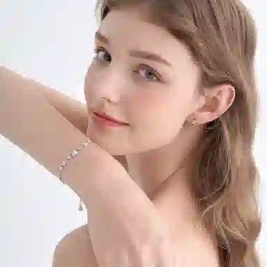 Hello Kitty ins 925 kt