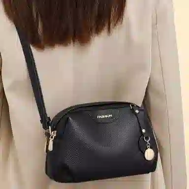 COMELY Crossbody Bag Black