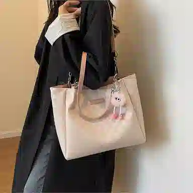 COMELY Tote