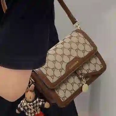 COMELY Small Shoulder Bag Coffee