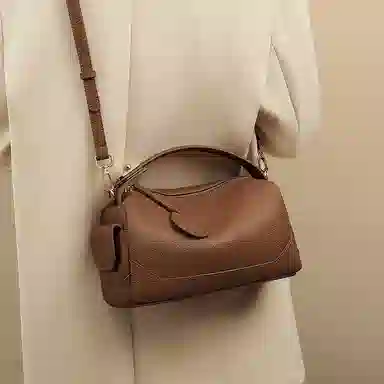 COMELY Deep Brown Bag