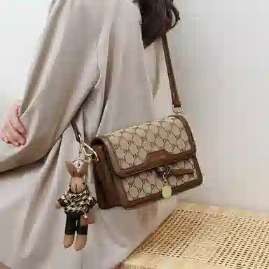 COMELY Small Shoulder Bag Coffee