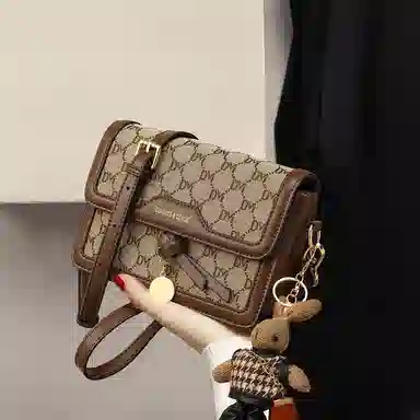 COMELY Small Shoulder Bag Coffee