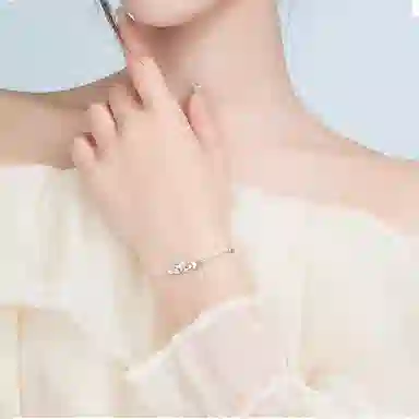 S925