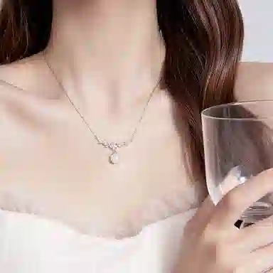 S925