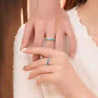 S925