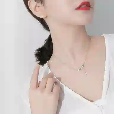 S925