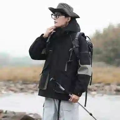 鸭鸭 短款连帽户外保暖外套羽绒服 女款