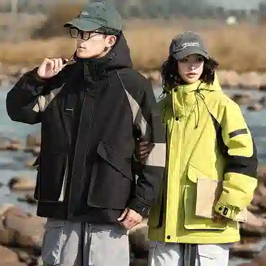 鸭鸭 短款连帽户外保暖外套羽绒服 女款