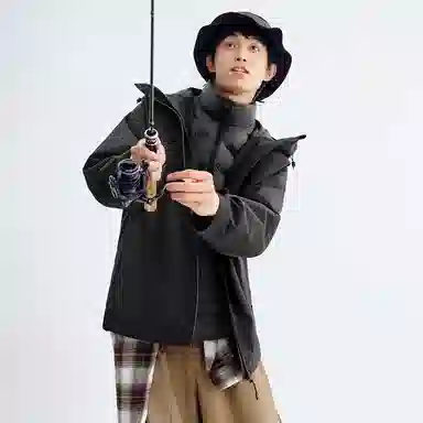 特步  羽翼 户外纯色可拆帽羽绒三合一  防水防风透气轻量冲锋衣 男女同款 正黑色