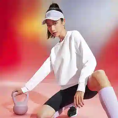 特步 简约百搭套头卫衣 女款