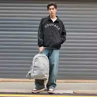 特步 纯色大容量运动时尚休闲通勤背包学生书包 织物 双肩包 男女同款情侣款 黑色/灰色