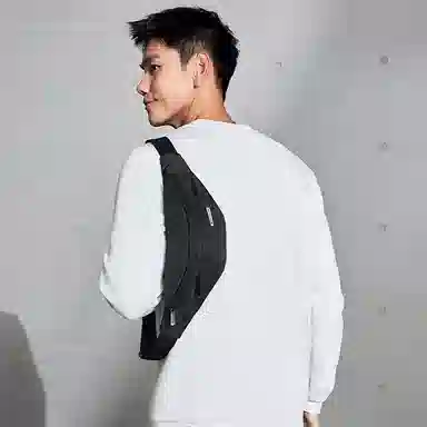 特步  纯色跑步运动轻便便携潮流时尚卡扣单肩包 织物 腰包 常规 男女同款情侣款 多色