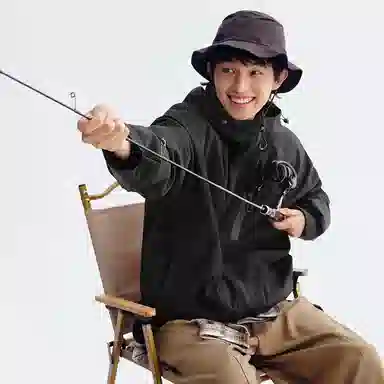 特步  羽翼 户外纯色可拆帽羽绒三合一  防水防风透气轻量冲锋衣 男女同款 正黑色