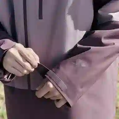 特步  羽翼 摇粒三合一可拆卸 简约工装风防风户外时尚情侣外套 防水冲锋衣  男女同款 暗夜紫